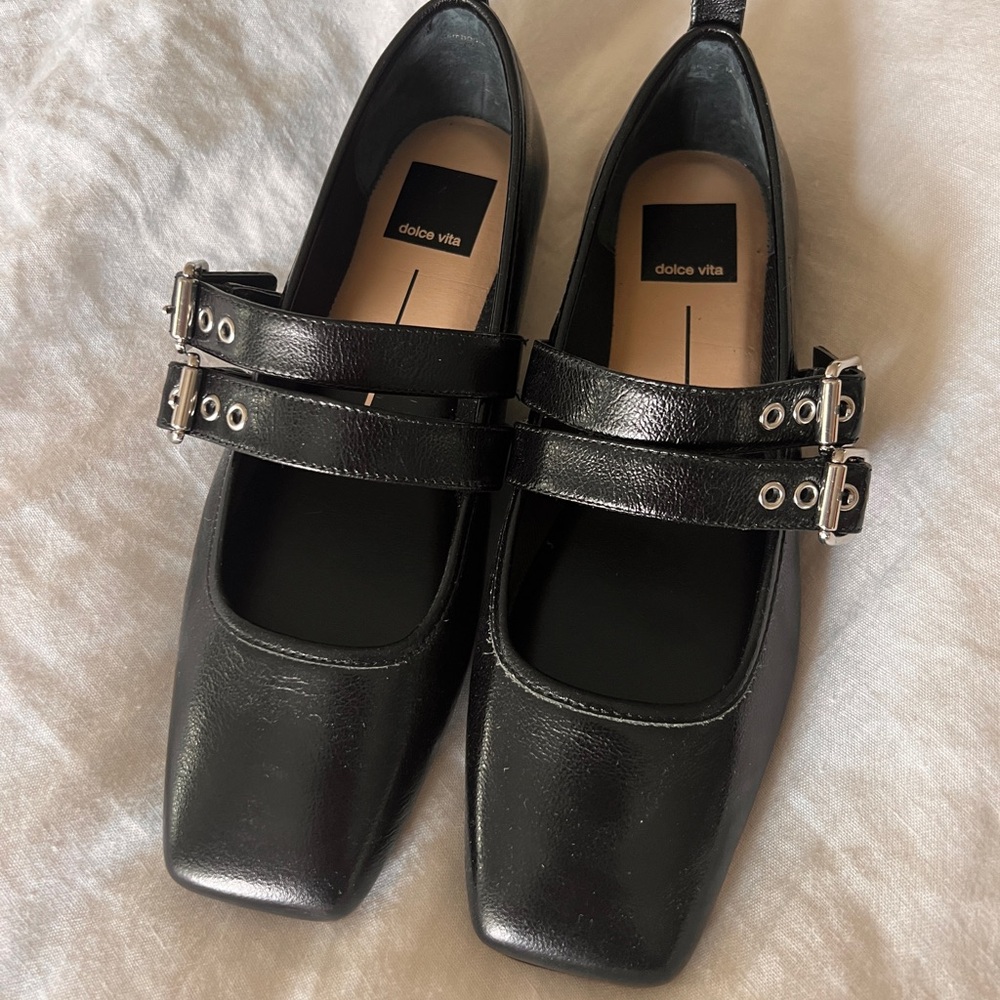 NWOT Dolce Vita square toe black mary jane flats, SZ 7